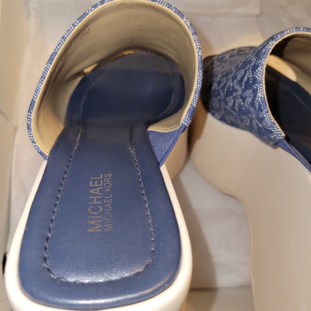Shoes - Picture 5 of 12
